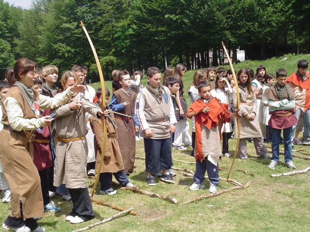  Campamento escolar Arco medieval 